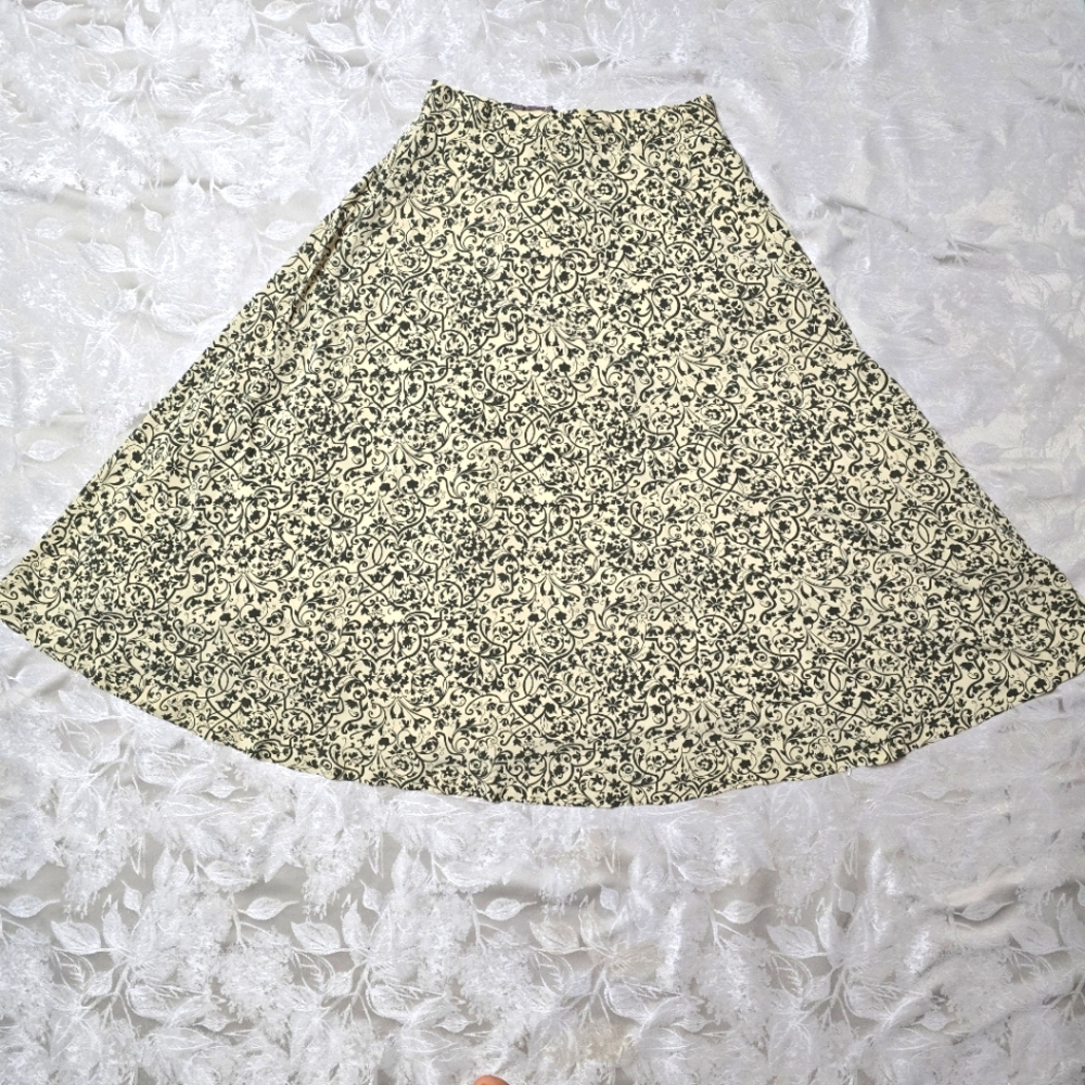 Elegant Green/Cream Floral Midi Skirt A-line Small Bohochic Classy Modest Fall